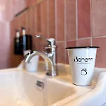 Hotel Bohem, Sacre-Coeur